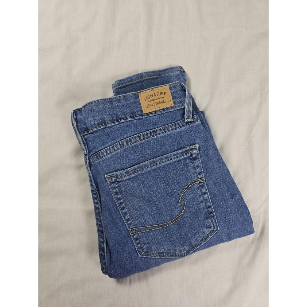 Signature Levi Strauss‎ Mid Rise Skinny Jeans Womens 4 Blue Med Wash 27x30
